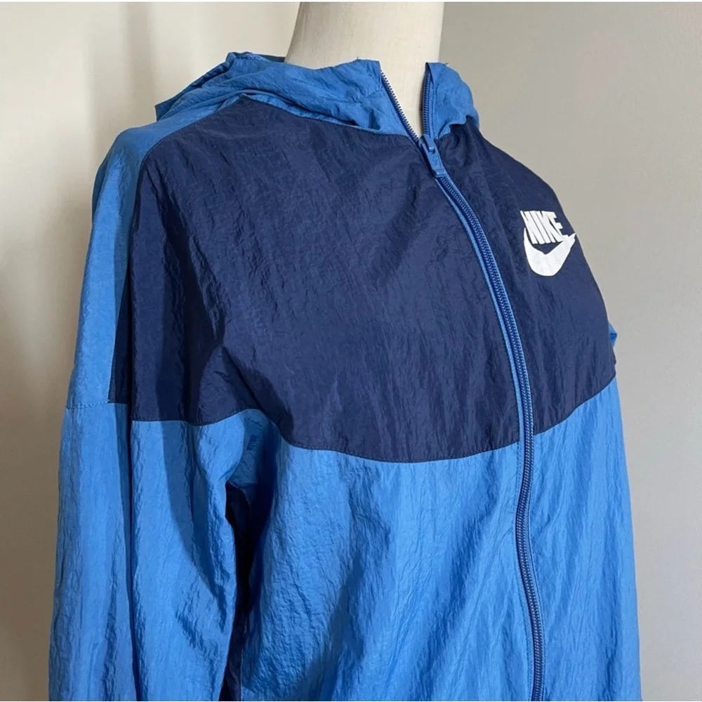 Nike Boy’s Blue Crinkle Nylon- SZ XL -Woven Windbreaker Hooded Packable Jacket